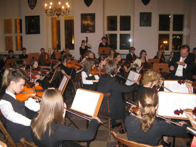 ../images/018-CS@G9@20101105_191757_0235.jpeg