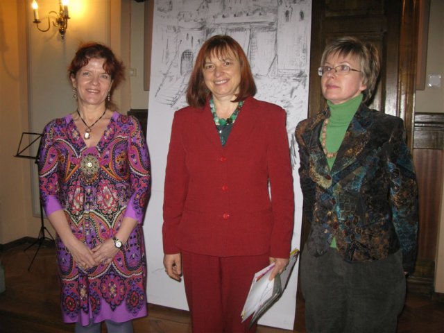 ../images/032-CS@G9@20101106_191315_0065.jpeg